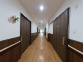 明るい廊下  