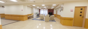 スタッフと利用者の交流スペース