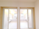 介護施設の居室内部