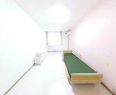 光が差し込む快適な居室