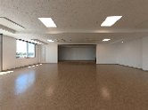 広々とした室内の風景