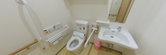 ケア施設の清潔なトイレ