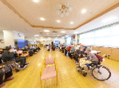 職員と利用者の交流風景