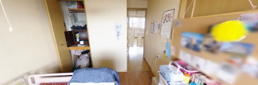 居室の一部と生活用品