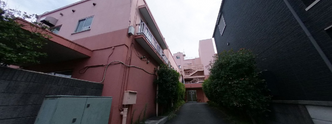 閑静な街並みにある介護施設