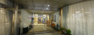 介護施設エントランスの風景
