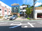 広々とした施設の外観