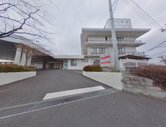 働く環境が整った施設外観