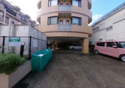 都市型介護施設の外観