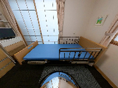 シンプルな寝室