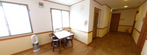 温かみのある施設内の風景