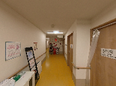 広々とした廊下