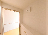 トイレ設備の一室