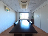 広々とした会議室