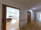 壁画のある廊下