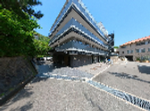 静かな入り口の空間