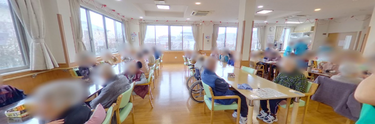 介護用具が整った施設内部
