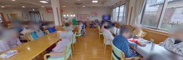 介護施設内のリビングルーム