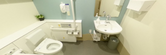 機能的な介護施設のトイレ設備