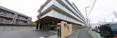 介護施設の外観と入口