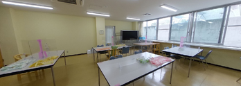 清潔感のある広いケアセンター