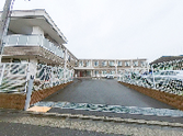 ゆったりとした施設の入口
