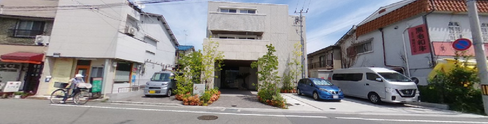 地方都市の快適な交差点