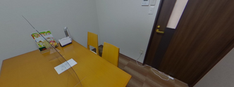 介護施設のスタッフ会議室