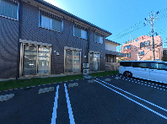清潔感ある介護施設の外観