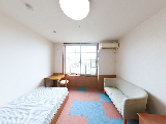 介護施設の居室内部