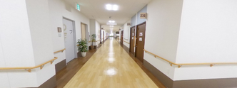 介護施設の綺麗な内廊下