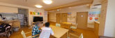 ケアスタッフと入居者の日常風景