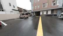 介護施設の外観と周辺環境