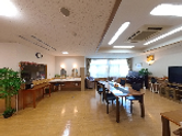 明るい食堂の共有空間  
