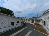 外観と駐車場