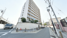 介護施設外観と周辺環境