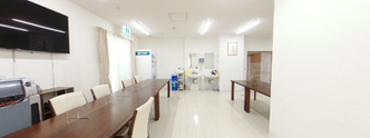 介護施設内の共有リビング空間