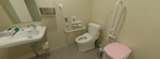 介護施設内の清潔なトイレ施設