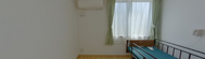 ゆったり明るい介護施設の部屋