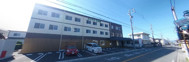 介護施設の外観と周辺環境