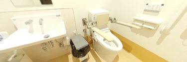 介護施設の配慮されたトイレ設備