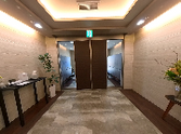 高級感溢れる受付エリア