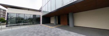 清潔感のある介護施設の外観