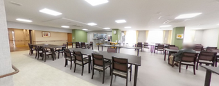 介護施設内の食堂と設備