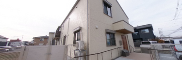 介護施設の建物と入口