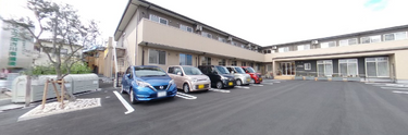 介護施設の外観と環境