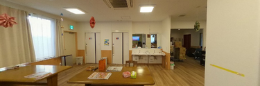 介護施設の共有ラウンジ