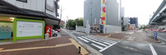 街中に位置する介護施設の外観