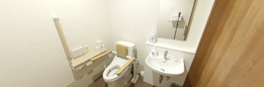 介護施設の機能的なトイレ空間