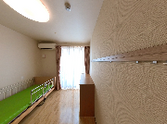 落ち着いた雰囲気の居室